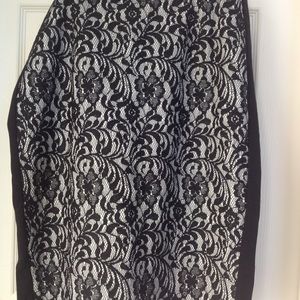 Worthington black/off white lace skirt size 14T